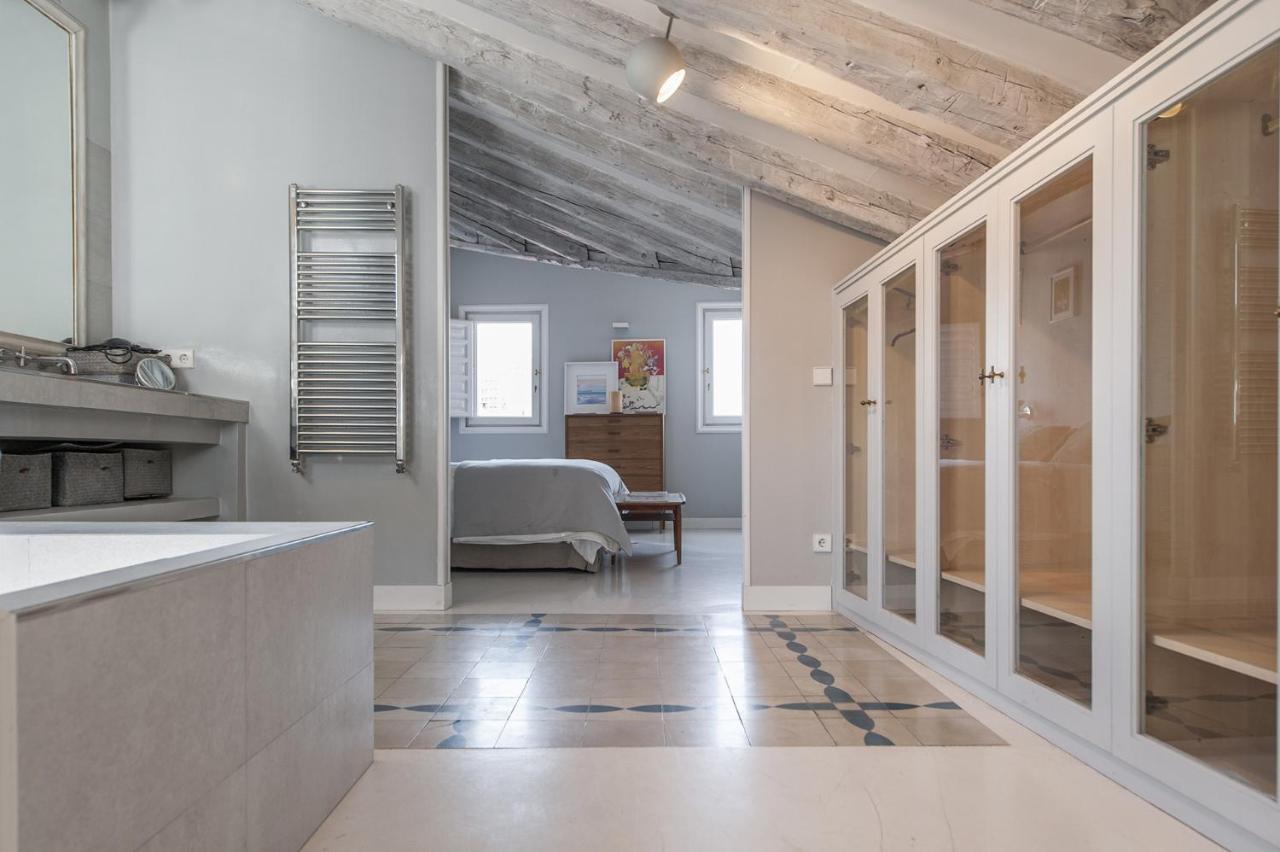 Bnbholder Refined Duplex Malasana Apartment Madrid Exterior foto