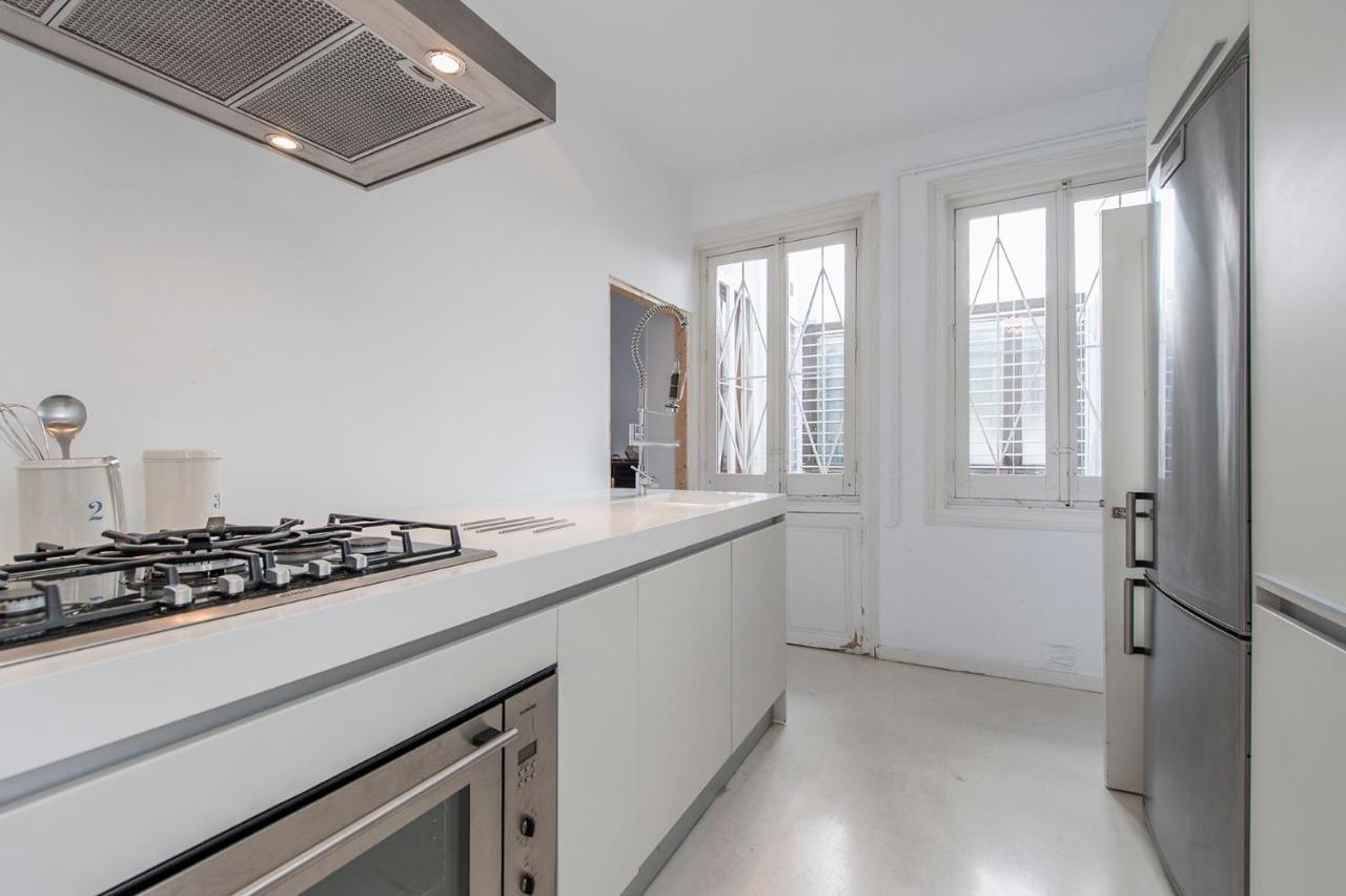 Bnbholder Refined Duplex Malasana Apartment Madrid Exterior foto
