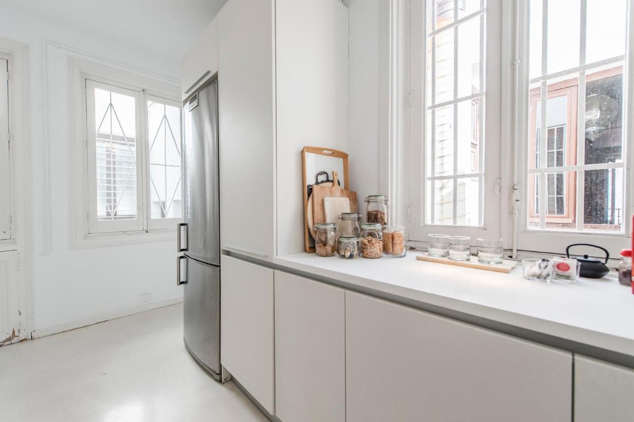 Bnbholder Refined Duplex Malasana Apartment Madrid Exterior foto